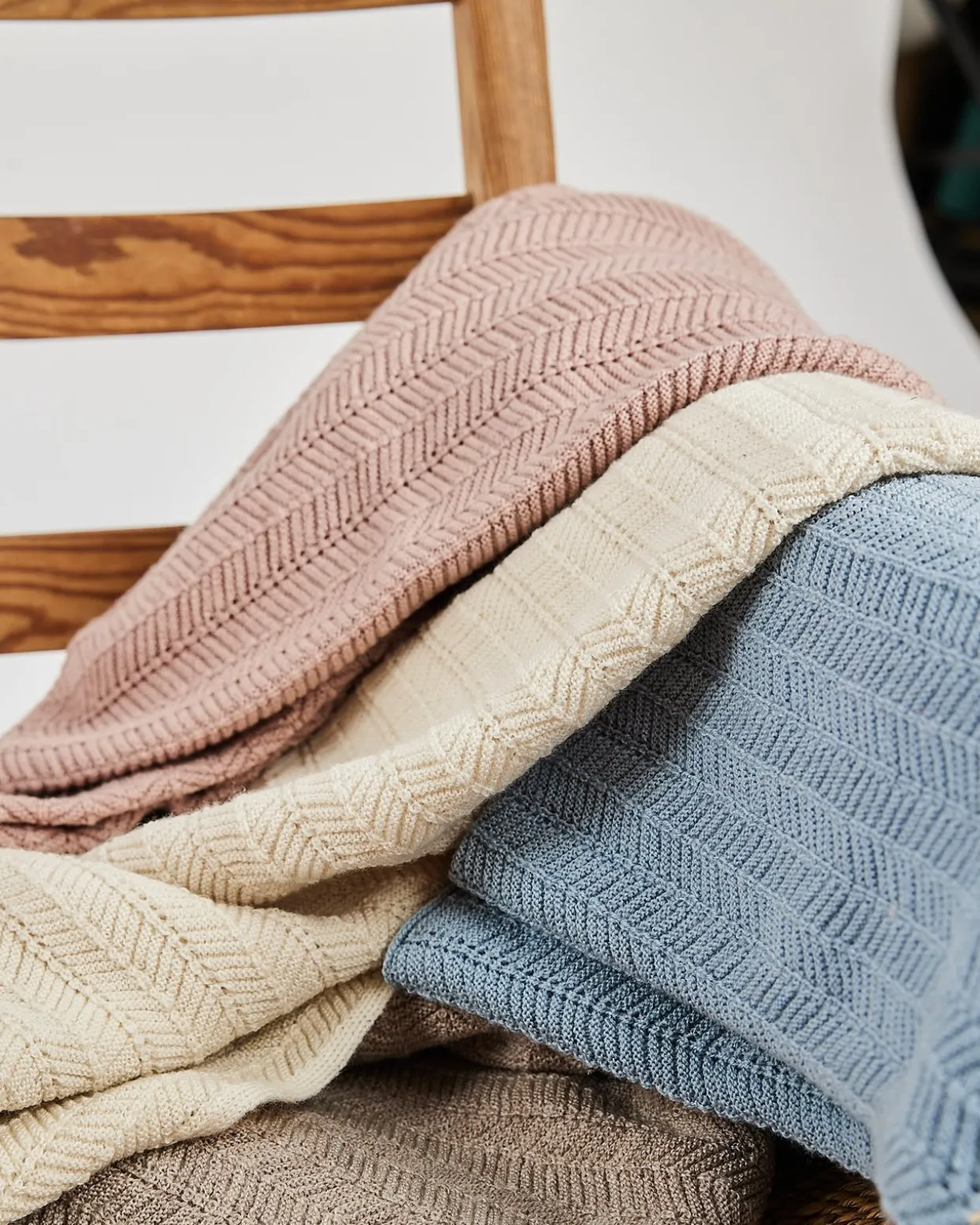 Babytæppe, fishbone strik, uld