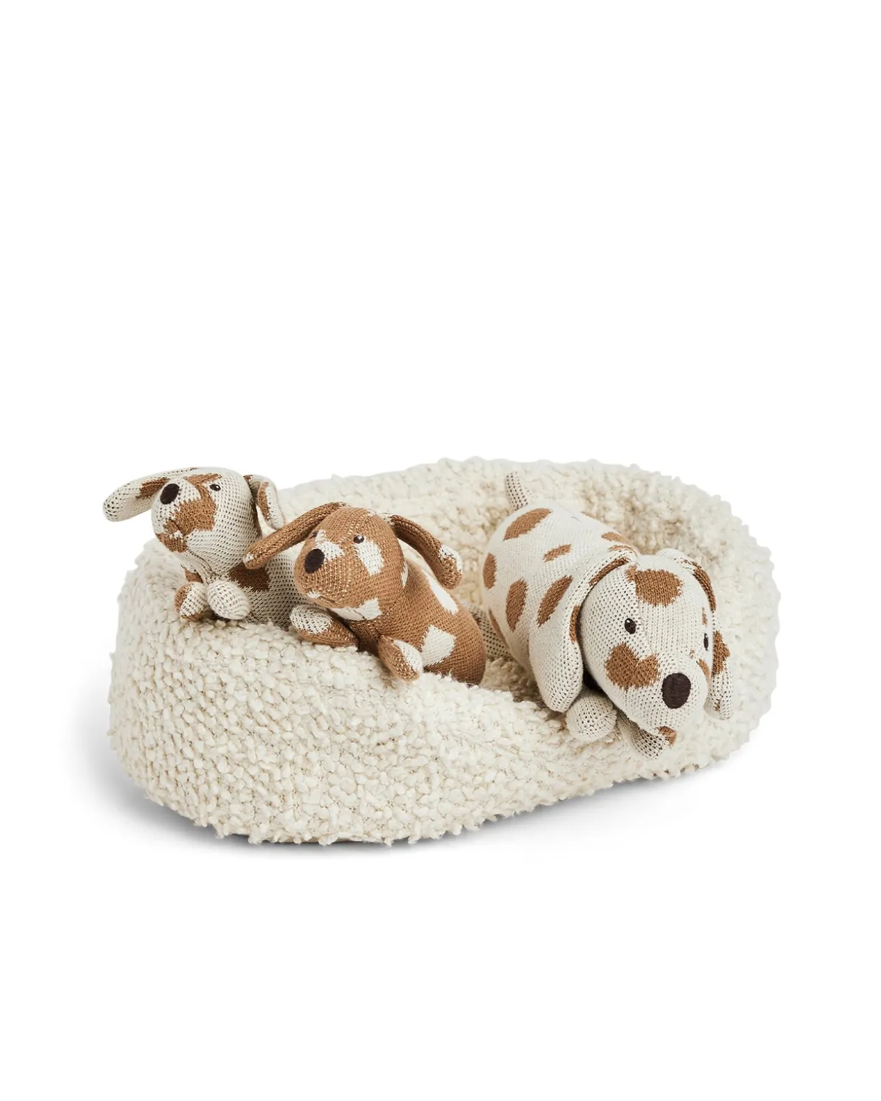 Hundekurv med strikkede hund og hvalpe