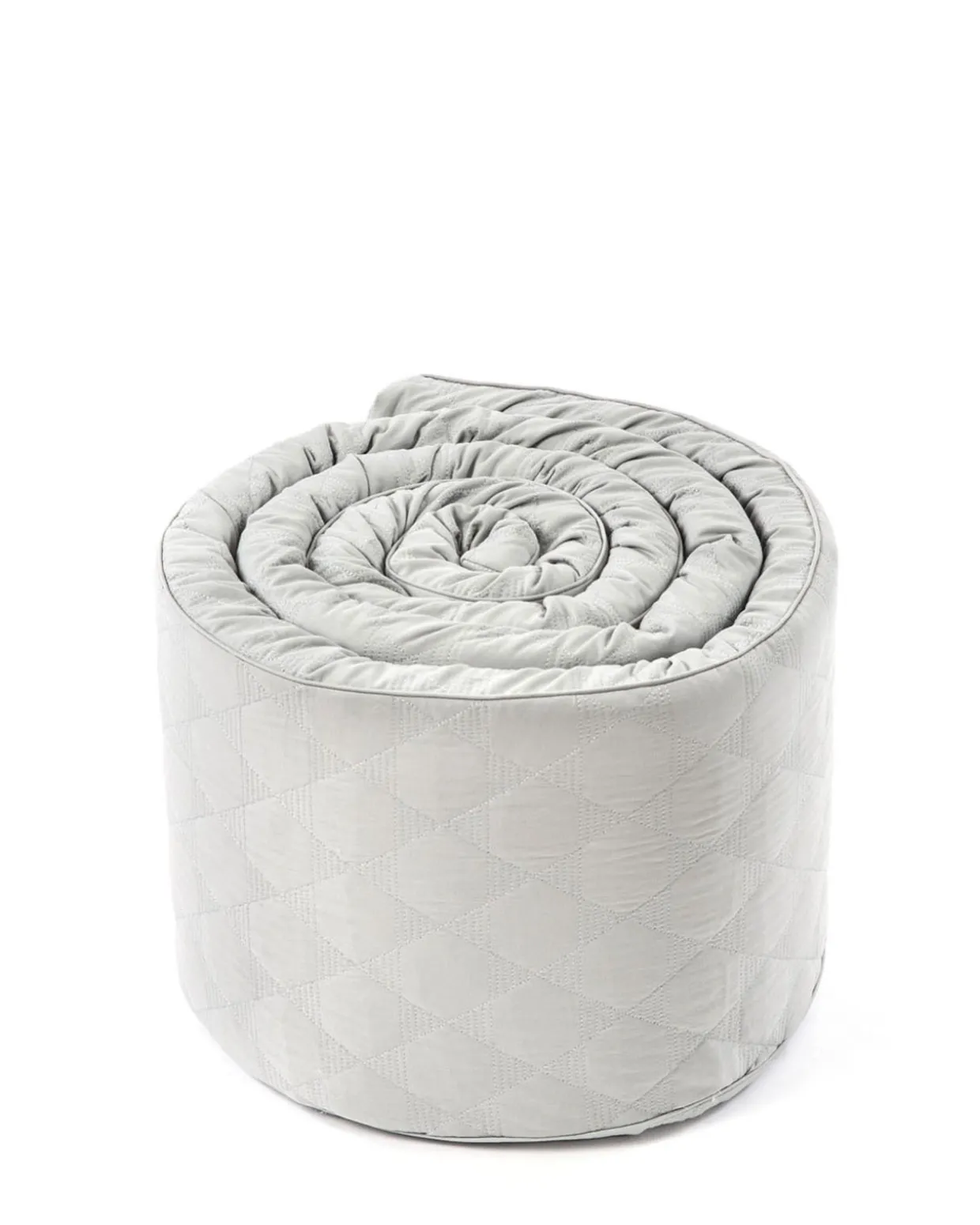 Sengerand, quiltet lys grå