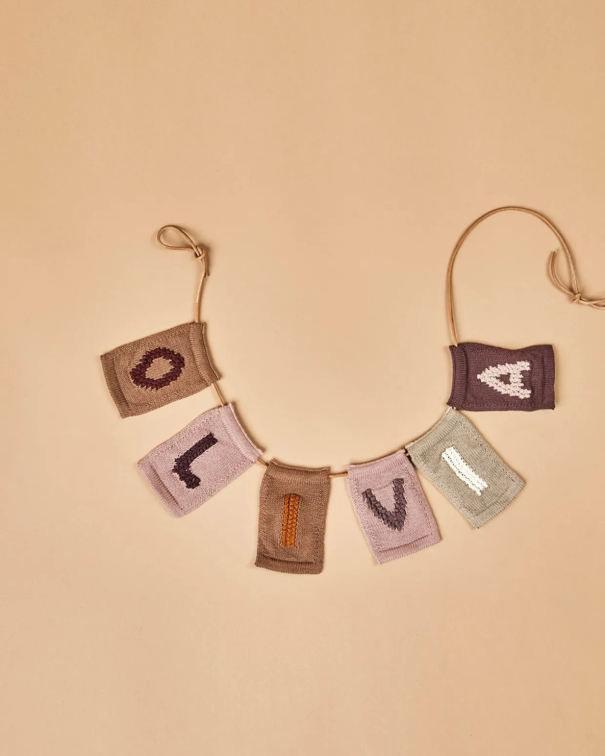 Strikket bogstav I, rosa